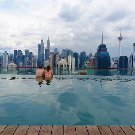 Regalia Suites Infinity Pool Kuala Lumpur Esterno foto
