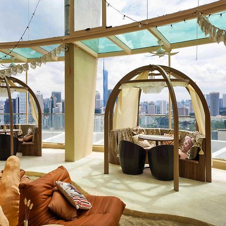 Regalia Suites Infinity Pool Kuala Lumpur Esterno foto