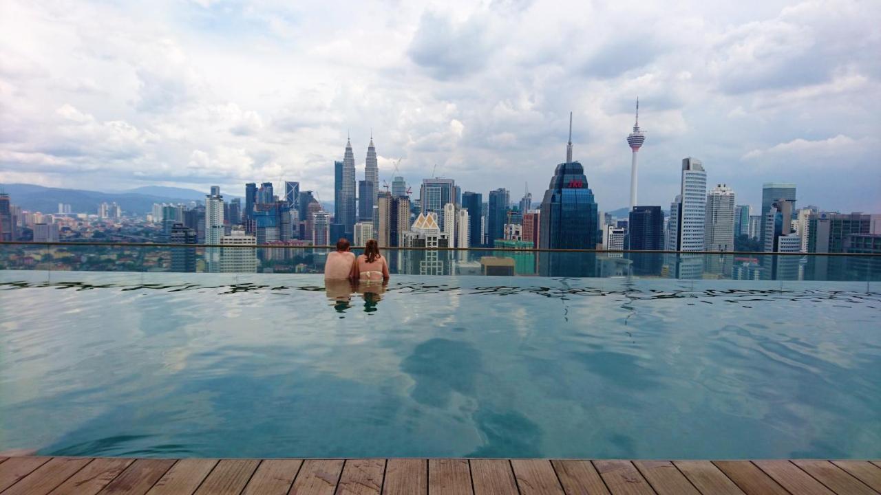 Regalia Suites Infinity Pool Kuala Lumpur Esterno foto
